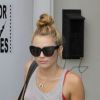 Miley Cyrus quitte son cours de pilates avec son fiancé Liam Hemsworth, à Los Angeles, le vendredi 13 juillet 2012.