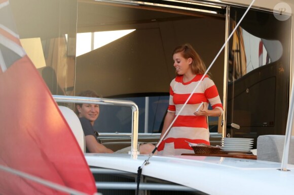 La princesse Beatrice d'York avec son boyfriend Dave Clark au large de Saint-Tropez le 14 juillet 2012