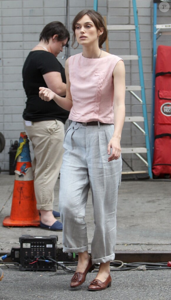 Keira Knightley sur le tournage de la comédie romantique Can a Song Save Your Life ? à New York, le 23 juillet 2012.