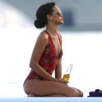 Rihanna : Moment de détente paradisiaque pour la bombe, en pleine mer