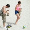 Mischa Barton et Sebastian Knapp amoureux en vacances. A Formentera le 27 juillet 2012.