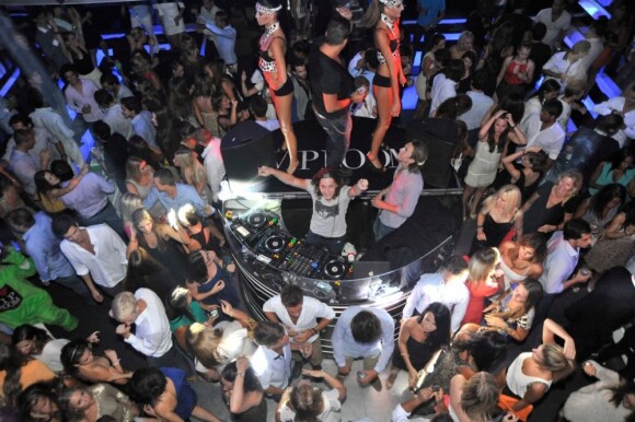DJ Mosey, Pierre Sarkozy, a mis le feu derrière les platines du VIP Room de Saint-Tropez le 30 juillet