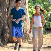 Jennifer Love Hewitt et Brian Hallisay font du sport du côté de Santa Monica le 7 août 2012