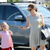 Jennifer Garner vient chercher sa fille Violet à la sortie de son cours de gymnastique, à Los Angeles, le 8 août 2012