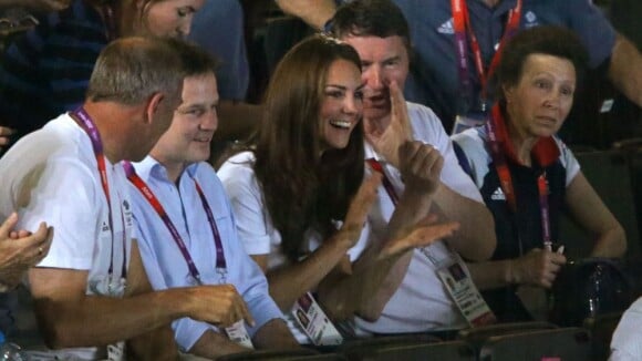 Kate Middleton s'enflamme pour la boxe et distribue avec Harry les félicitations