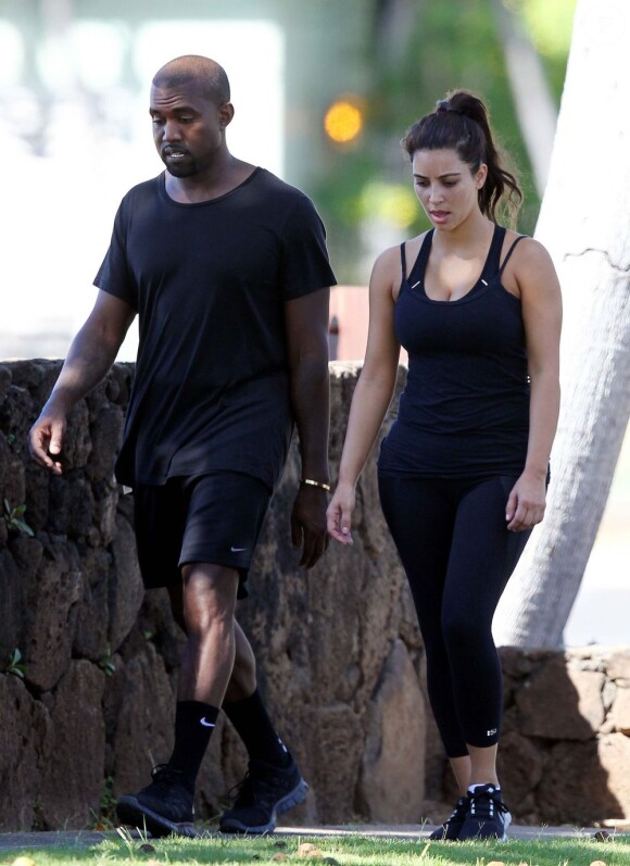 Kim Kardashian et son chéri Kanye West font leur jogging à Los Angeles le 10 août 2012