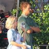 Josh Duhamel et Julianne Hough sur le tournage de Safe Haven à Wilmington, le 14 août 2012