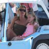 Kate Moss et sa fille Lila photographiées après une journée plage à Saint-Tropez le 16 août 2012