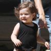 Le petit Skyler donne du fil à retordre à sa maman Rachel Zoe pendant leur balade au Franklin Canyon Park à Beverly Hills. Le 18 août 2012.