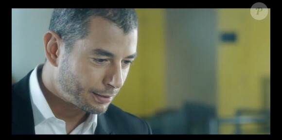Ali Baddou dans le clip de rentrée de Canal +