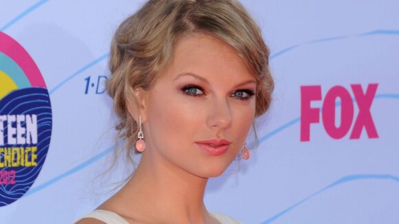 Taylor Swift et Conor Kennedy : Balade au bord de l'eau, câlins et tendre baiser