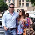 Sofia Vergara et son fiancé Nick Loeb à Beverly Hills, le 21 août 2012.