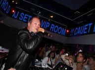Cauet s'improvise DJ au VIP Room de Saint-Tropez et enflamme le dancefloor !
