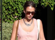 Jessica Alba : après-midi beauté avec Honor avant de recevoir un trophée vert