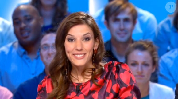 Doria Tillier imite JoeyStarr dans sa météo lors du Grand Journal de Canal+ le 5 septembre 2012
