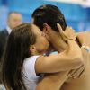 Laure Manaudou est tombé dans les bras de son frère Florent après son titre de champion olympique du 50 mètres nage libre à Londres lors des Jeux olympiques le 3 août 2012