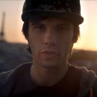 Orelsan : Déambulation et explications dans les rues de Paris pour Reebok