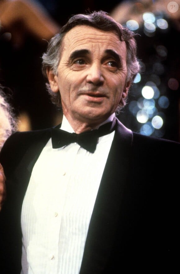 Charles Aznavour en Allemagne en 1987.
