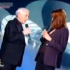 Carla Bruni-Sarkozy et Charles Aznavour - Au creux de mon épaule - duo enregistré sur TF1 en 2009.
