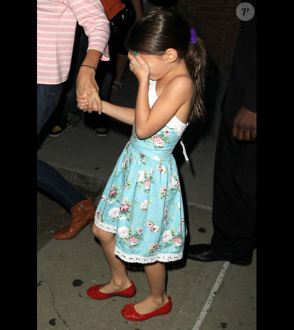 Katie Holmes et Suri Cruise, en larmes, sortent du Greenwich Hotel à New York, le 17 septembre 2012.