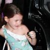 Katie Holmes et Suri Cruise, en larmes, sortent du Greenwich Hotel à New York, le 17 septembre 2012. Mais qu'est-ce qui a mis la petite fille dans cet état ?