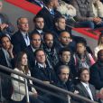 Didier Deschamps, Jalili Lespertali, Sonia Rolland, Eric Judor, Patrick Bruel et Martina Hingis lors du match de Ligue des champions entre le PSG et le Dynamo Kiev (4-1) le 18 septembre 2012 au Parc des Princes à Paris