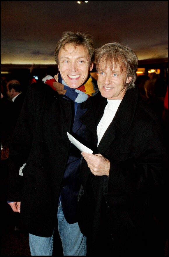 Dave et son compagnon Patrick Loiseau à Paris, le 20 janvier 2005.