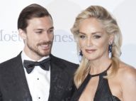 Sharon Stone au gala de l'amfAR : Furieusement décolletée au bras de Martin Mica