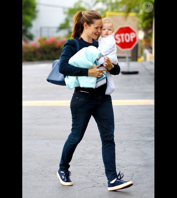 Jennifer Garner et son adorable garçon Samuel, à Los Angeles, le 22 septembre 2012