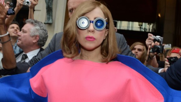 Lady Gaga : Surprenante et décalée, ses looks parisiens ont fait le show