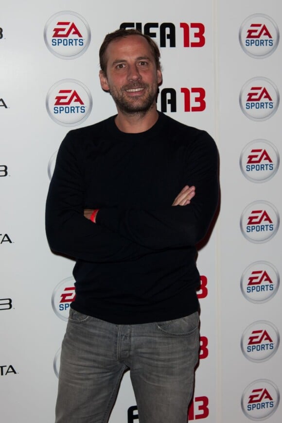 Fred Testot était titulaire lors de la soirée de lancement FIFA 13, le 25 septembre 2012 à l'Olympia de Paris.