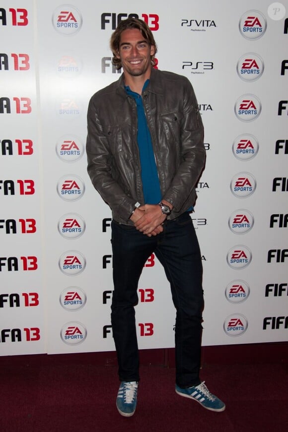 Camille Lacourt était titulaire lors de la soirée de lancement FIFA 13, le 25 septembre 2012 à l'Olympia de Paris.