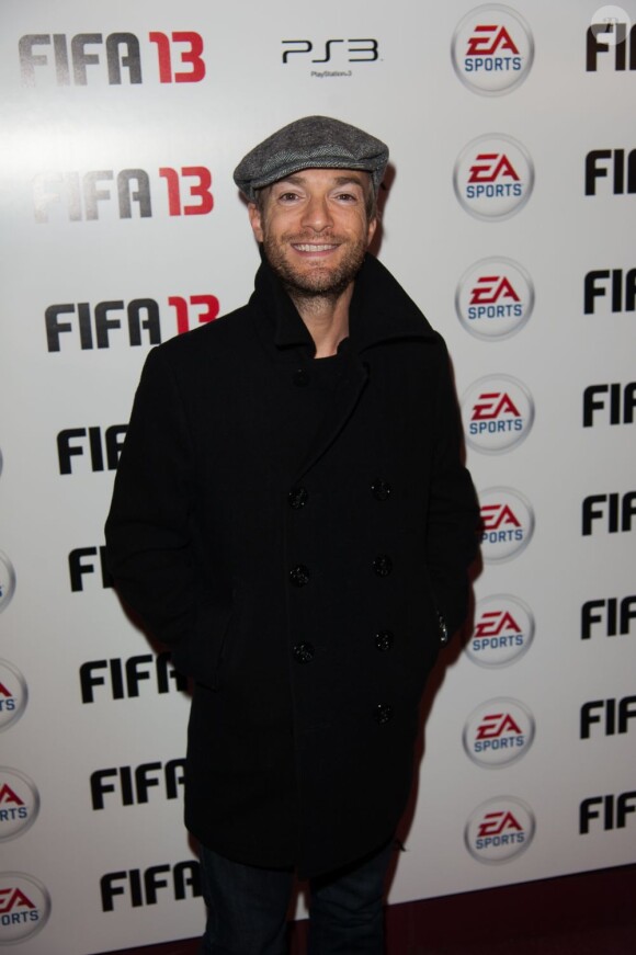 Jonathan Lambert était titulaire lors de la soirée de lancement FIFA 13, le 25 septembre 2012 à l'Olympia de Paris.