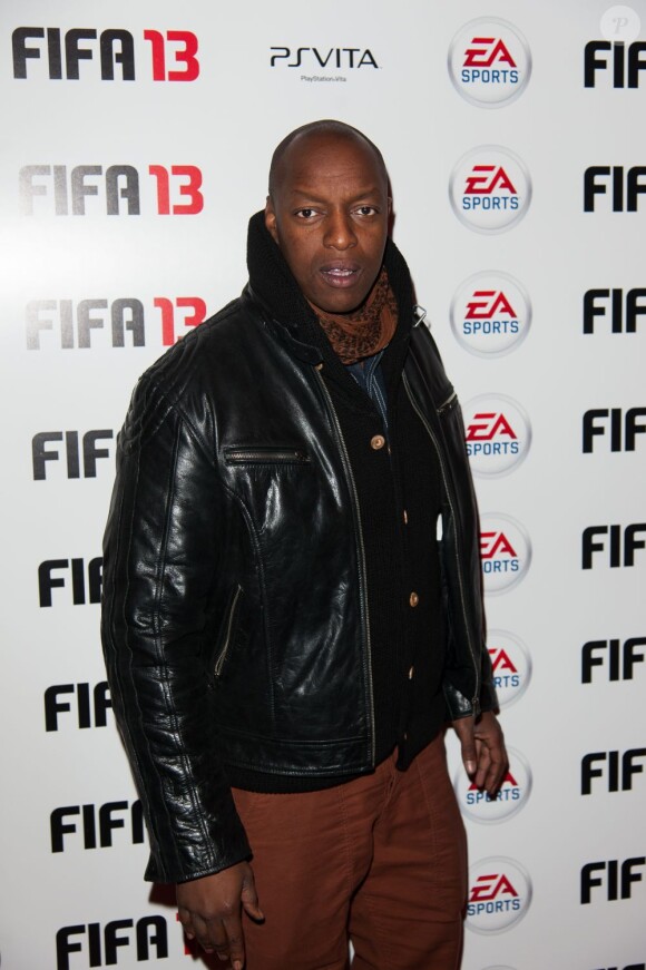 Oxmo Puccino était titulaire lors de la soirée de lancement FIFA 13, le 25 septembre 2012 à l'Olympia de Paris.