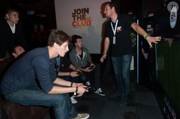 Jean-Baptiste Maunier lors de la soirée de lancement FIFA 13, le 25 septembre 2012 à l'Olympia de Paris.