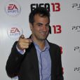 Alex Goude. Soirée de lancement FIFA 13, le 25 septembre 2012 à l'Olympia de Paris.