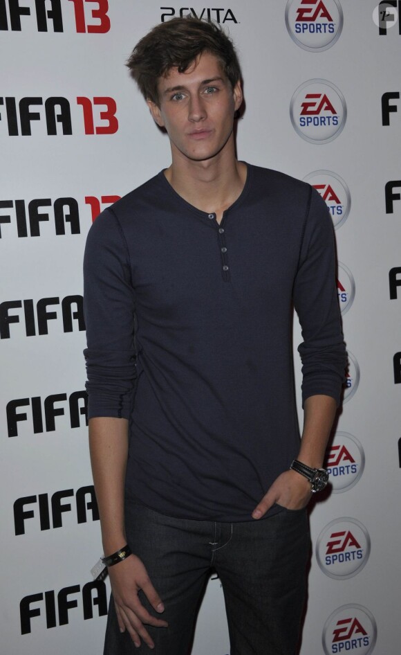 Jean-Baptiste Maunier. Soirée de lancement FIFA 13, le 25 septembre 2012 à l'Olympia de Paris.