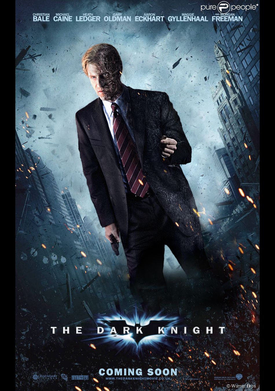 Aaron Eckhart dans The Dark Knight (2008) de Christopher Nolan. Purepeople