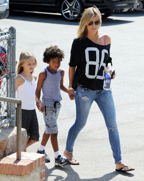 Heidi Klum et ses enfants profitent d'une belle journée ensoleillée à Los Angeles le 29 septembre 2012
