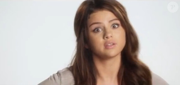 Selena Gomez dans la campagne pour Vote 4 Stuff.