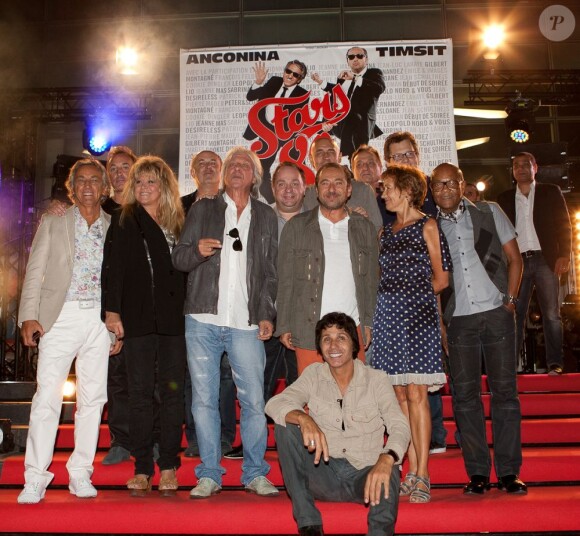 L'équipe du film lors de l'avant-première de Stars 80 à Lille le 10 septembre 2012