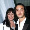 Jack Huston en compagnie de sa tante Anjelica Huston en février 2005 à Londres