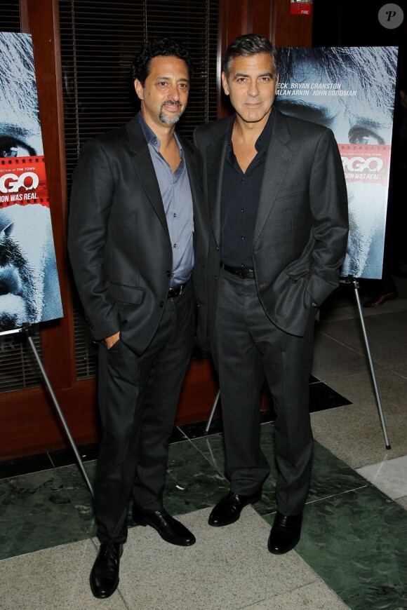 Les producteurs Grant Heslov et George Clooney lors de l'avant-première à New York du film Argo le 9 octobre 2012