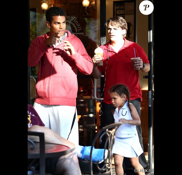 Michael Jackson Avec TJ, ses fils Prince et Blanket sont entre de