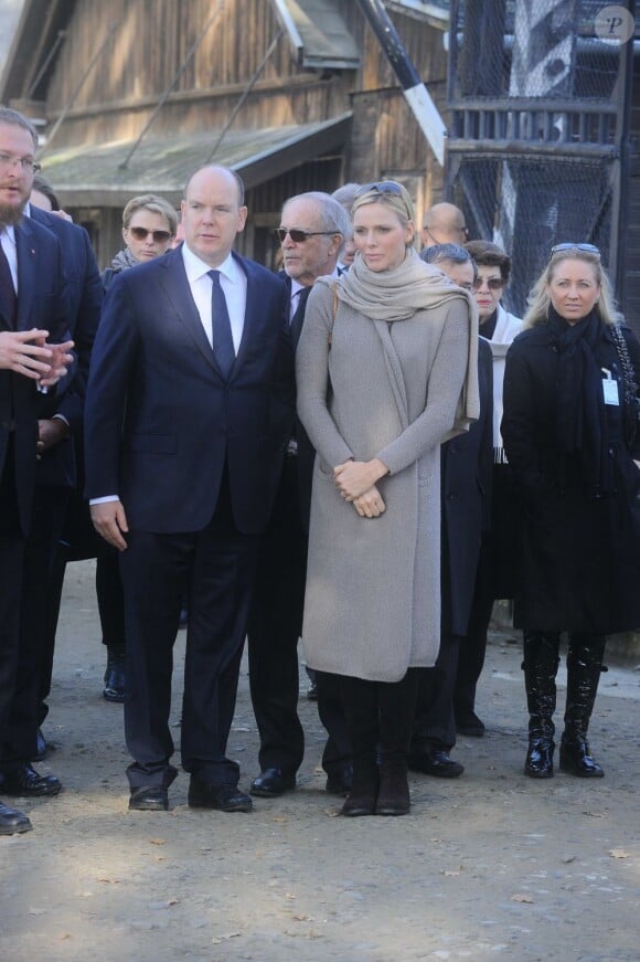 Albert et Charlène de Monaco ont visité les camps de concentration d'Auschwitz et Birkenau dans le cadre de leur visite officielle en Pologne, le 19 octobre 2012.