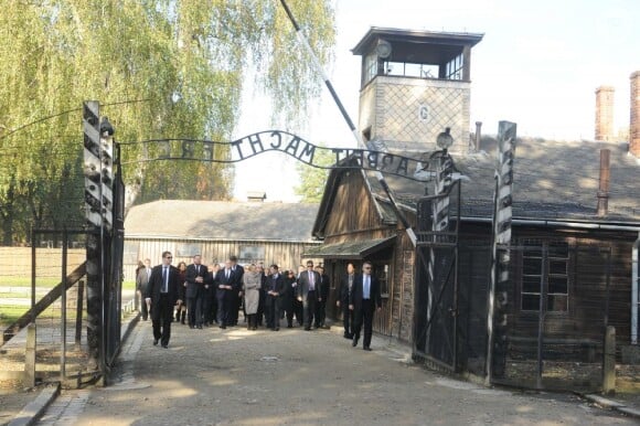Albert et Charlène de Monaco ont visité le camp de concentration d'Auschwitz, le 19 octobre 2012.