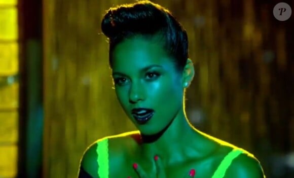 Image extraite du clip Girl On Fire de la chanteuse Alicia Keys, octobre 2012.