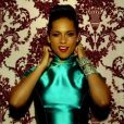 Image extraite du clip  Girl On Fire  d'Alicia Keys, octobre 2012.
