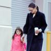 Katie Holmes et sa fille Suri se rendent à l'école, le 22 octobre 2012 à New York