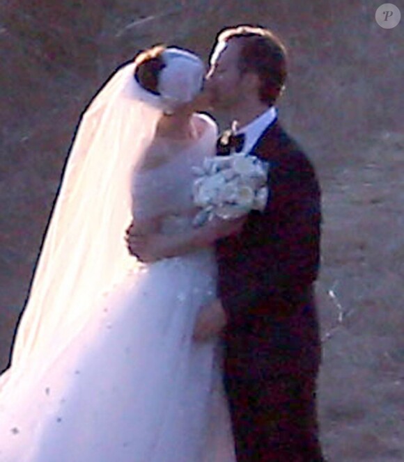 Photo du mariage d'Anne Hathaway et Adam Shulman à Big Sur en Californie, le 29 septembre 2012.